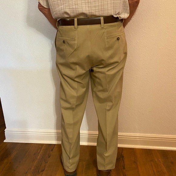 DOCKERS DRESS PANTS Size 36 x 30 - Picture 3 of 6